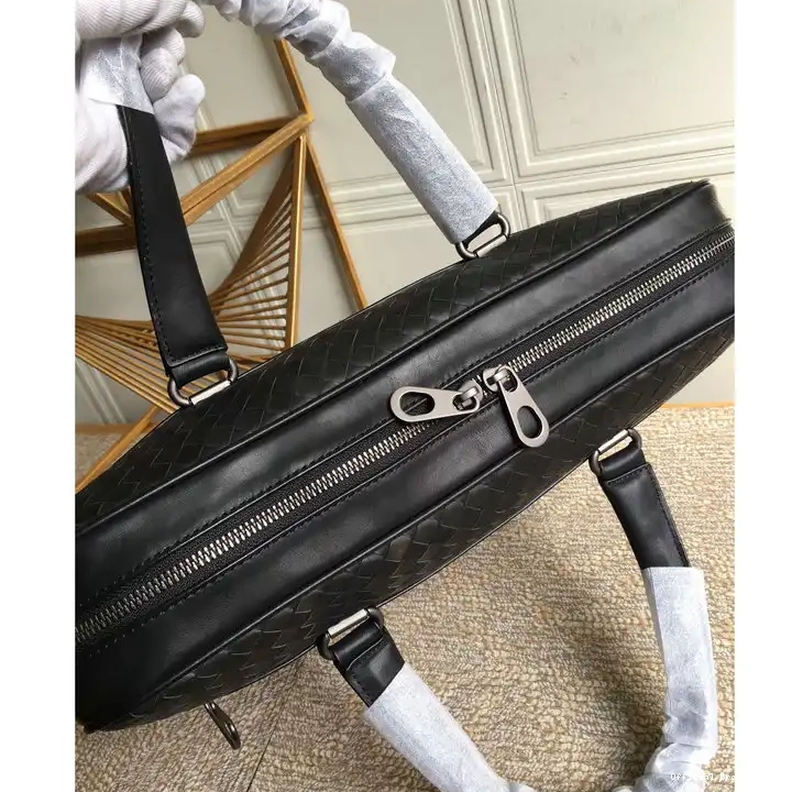 Official Brother Sam Bottega Veneta 2108SF0244 Bag 0518